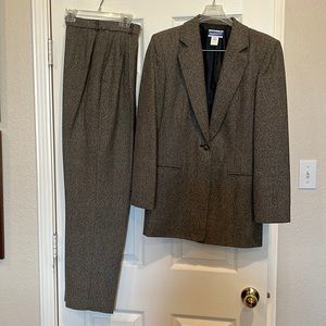 Pendleton pantsuit size 8